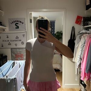 Aritzia Seamless light pink top